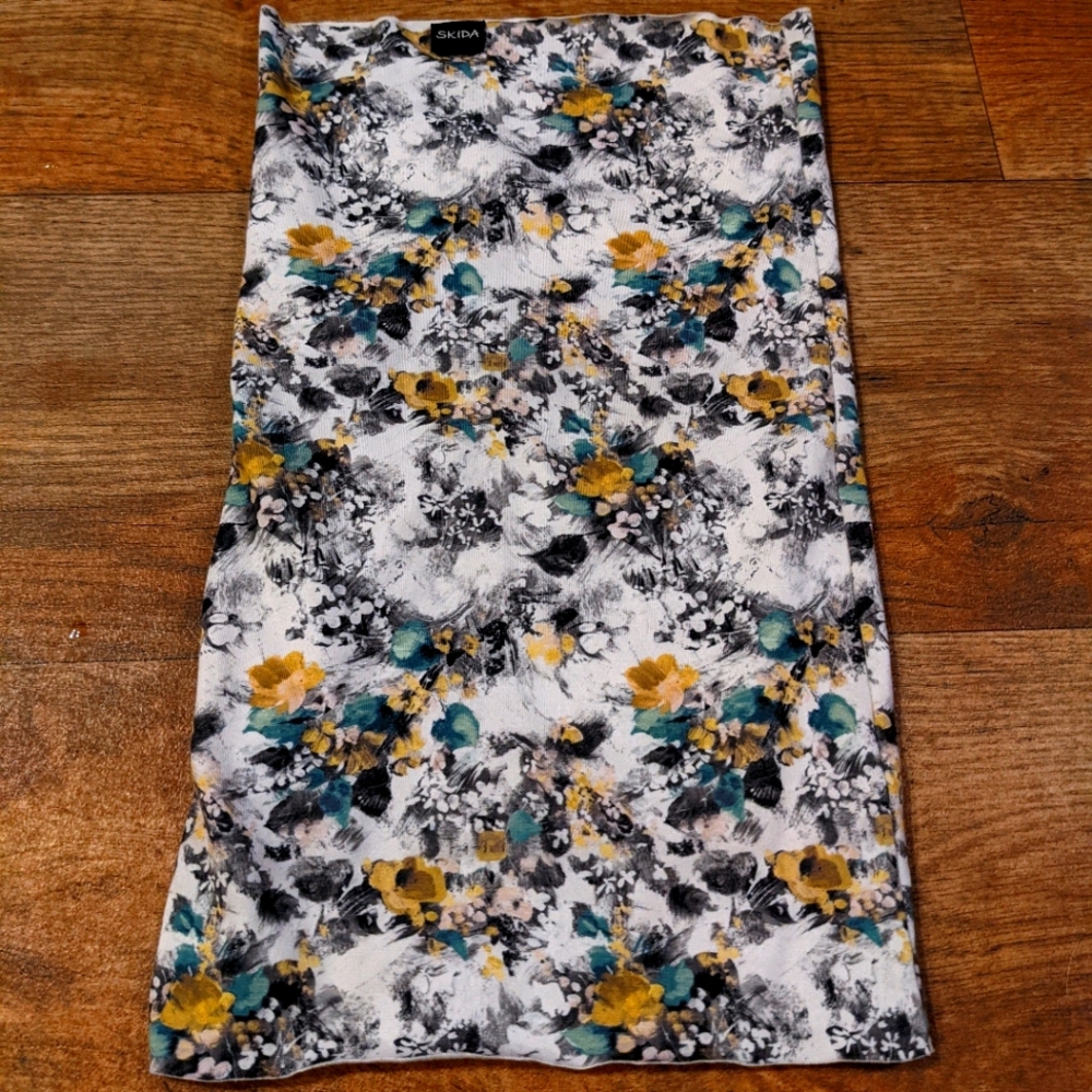 Skida Floral Neck Warmer